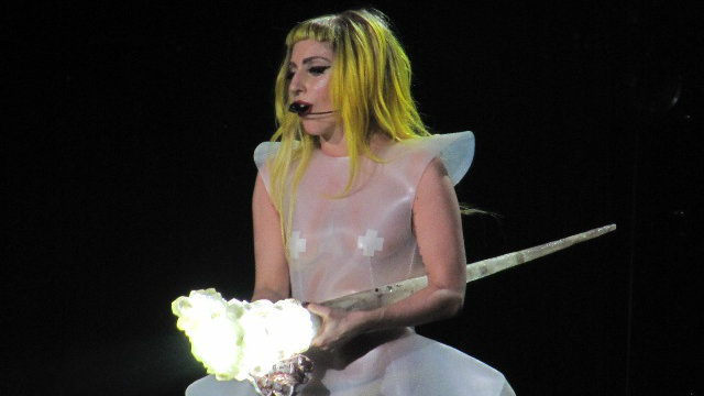 lady_gaga_amazon_echo_alexa