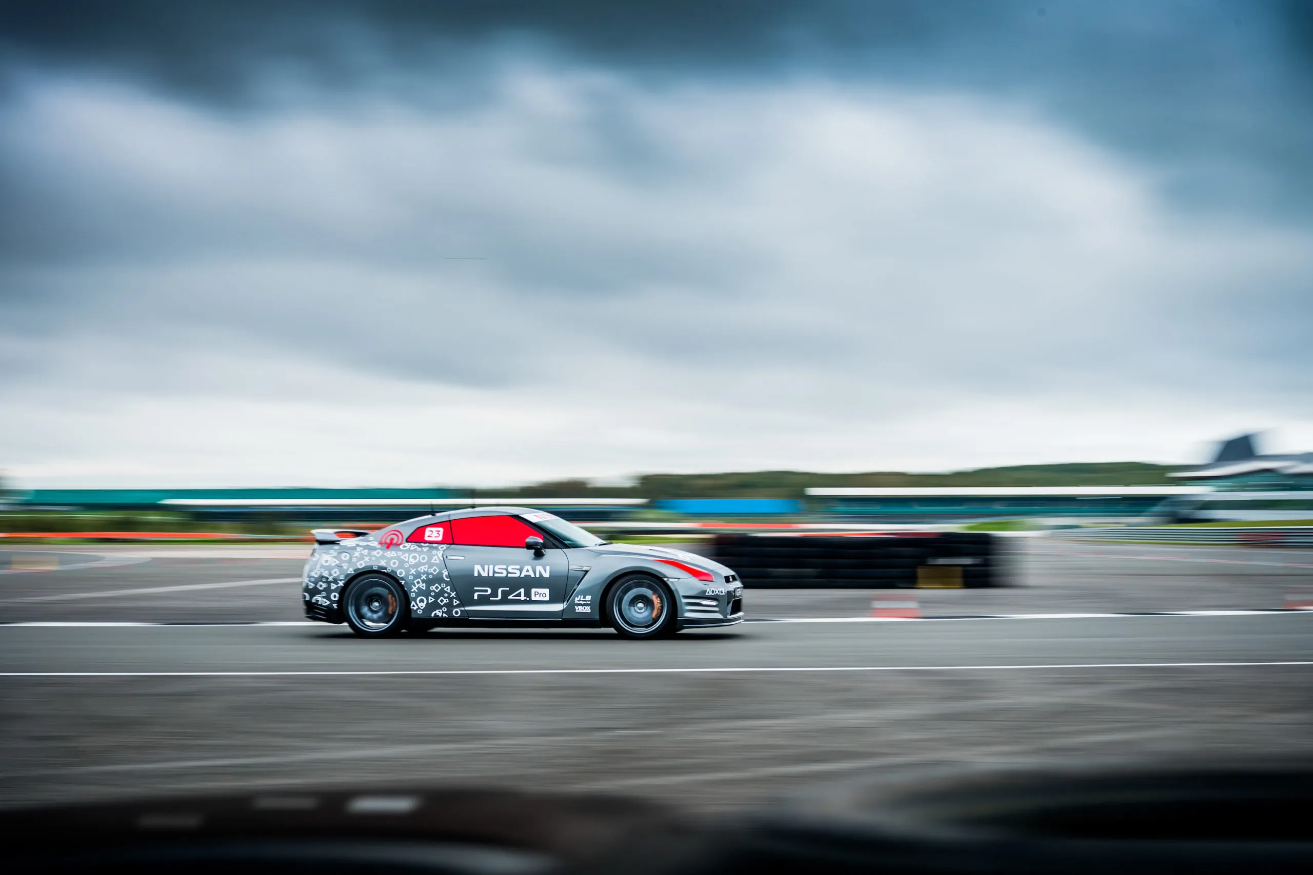 Press L2 to brake: I played GT Sport with a real Nissan GT-R
