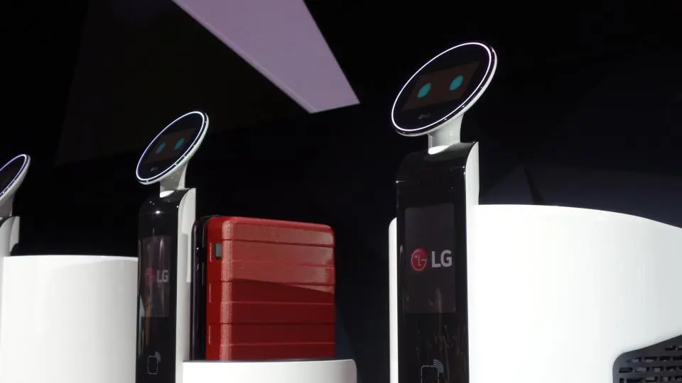 LG’s CLoi is part robo-butler, part Amazon Echo – and it failed at both jobs at CES