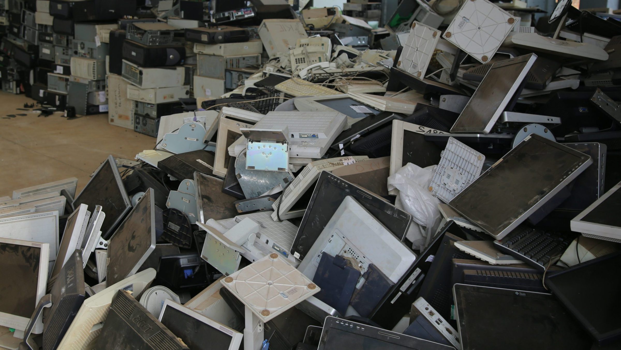 earths_e-waste_problem_is_getting_ridiculous