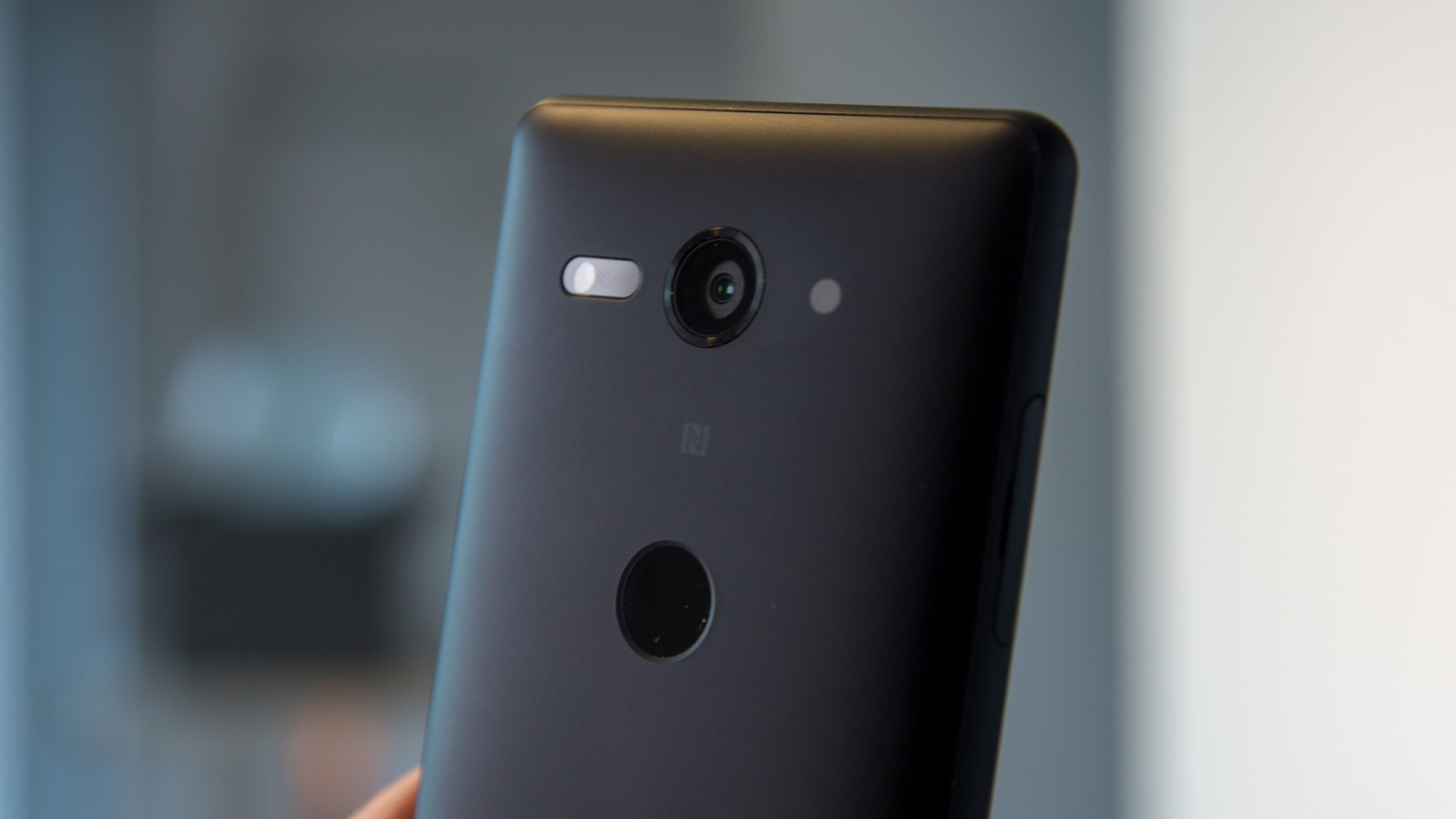 sony_xperia_xz2_compact_16
