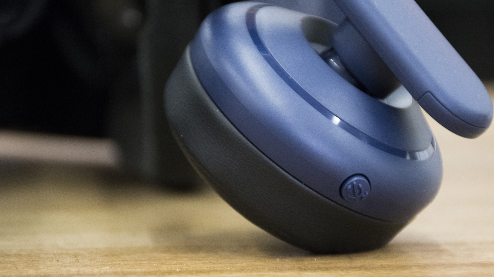 htc_vive_pro_earphone_microphone_mute