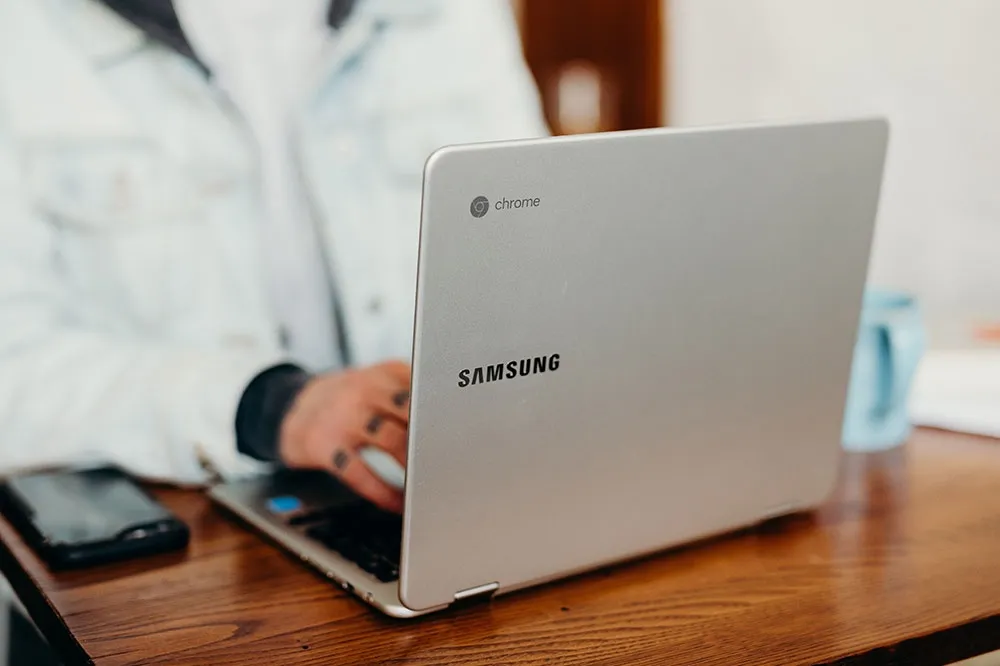 How to Use Roblox Studio on Chromebook
