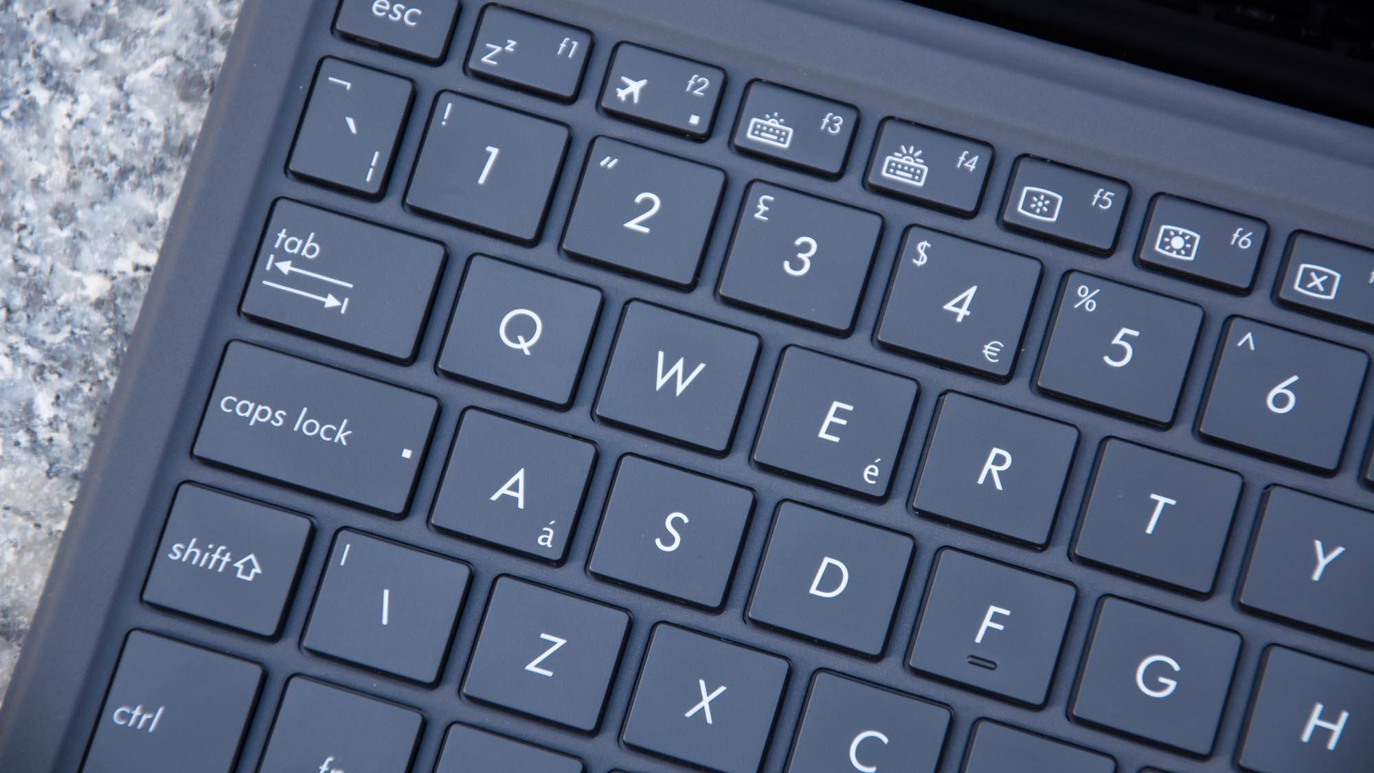 asus_transfomer_3_pro_keyboard_closeup