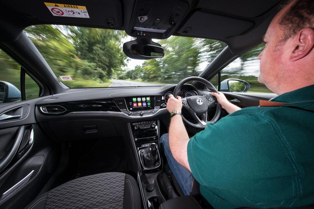 vauxhall_astra_review_2016_11