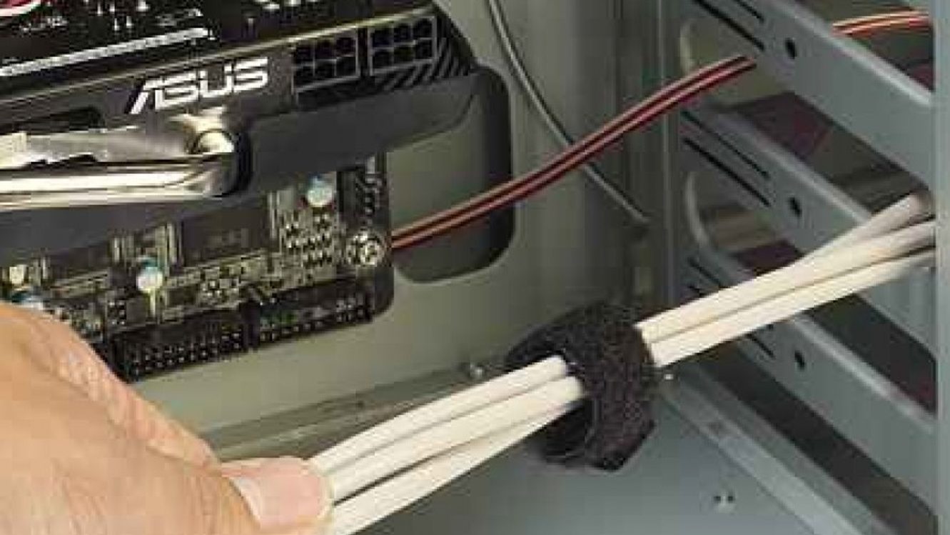 how-to-put-a-pc-case-back-together-tidy-the-cables