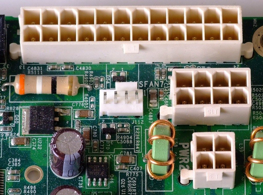 atx-power-connectors