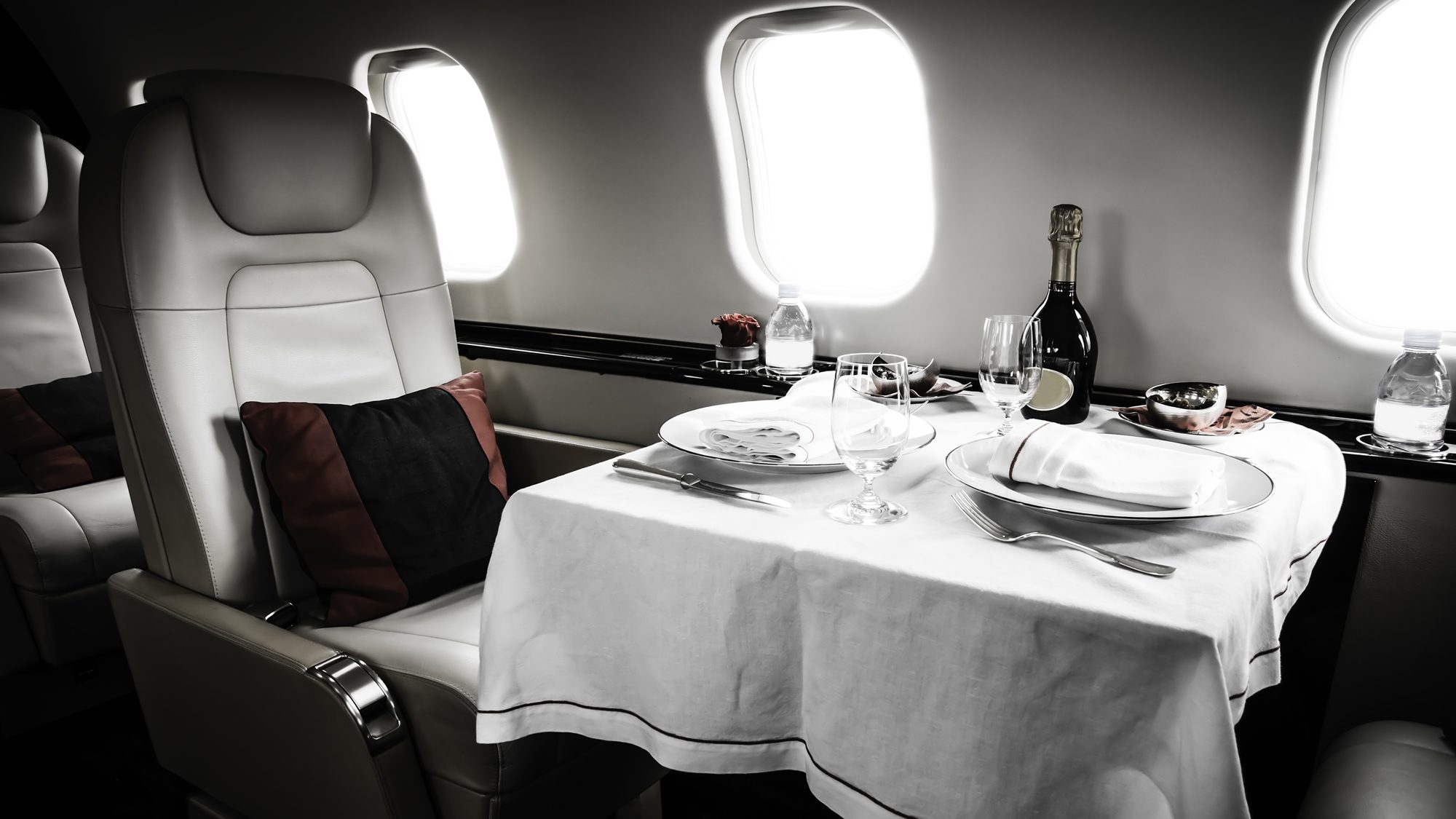 luxury-jet-and-lunch