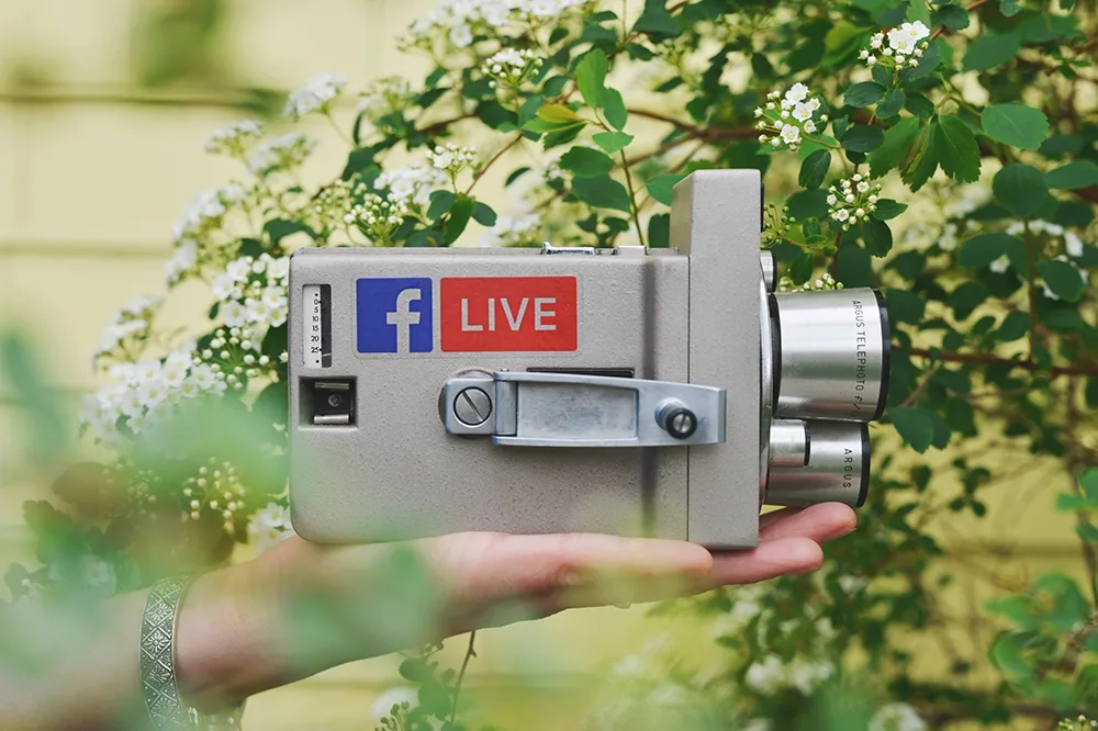 How to Use Split Screen on Facebook Live