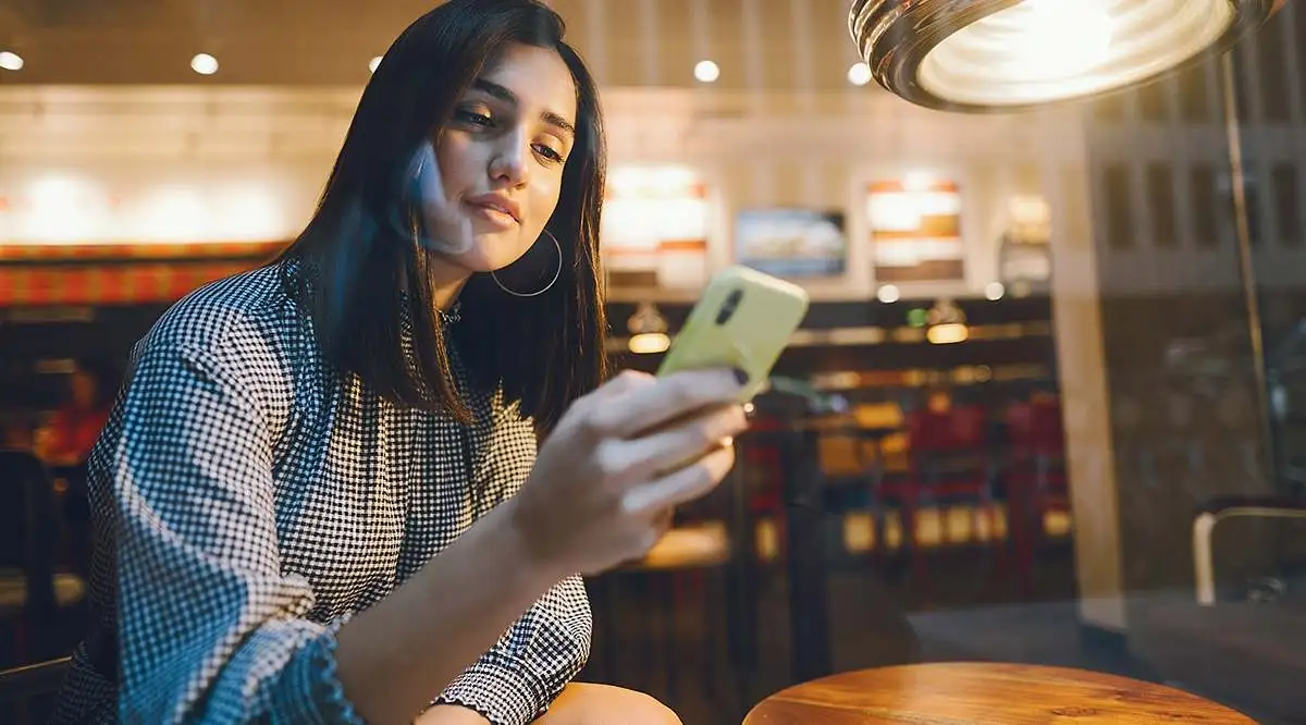How to Delete a Photo from PicsArt