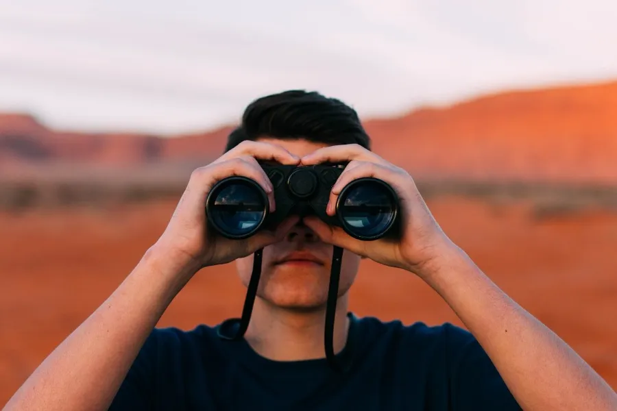 How To Find Someone Online using Reverse E-mail Lookup