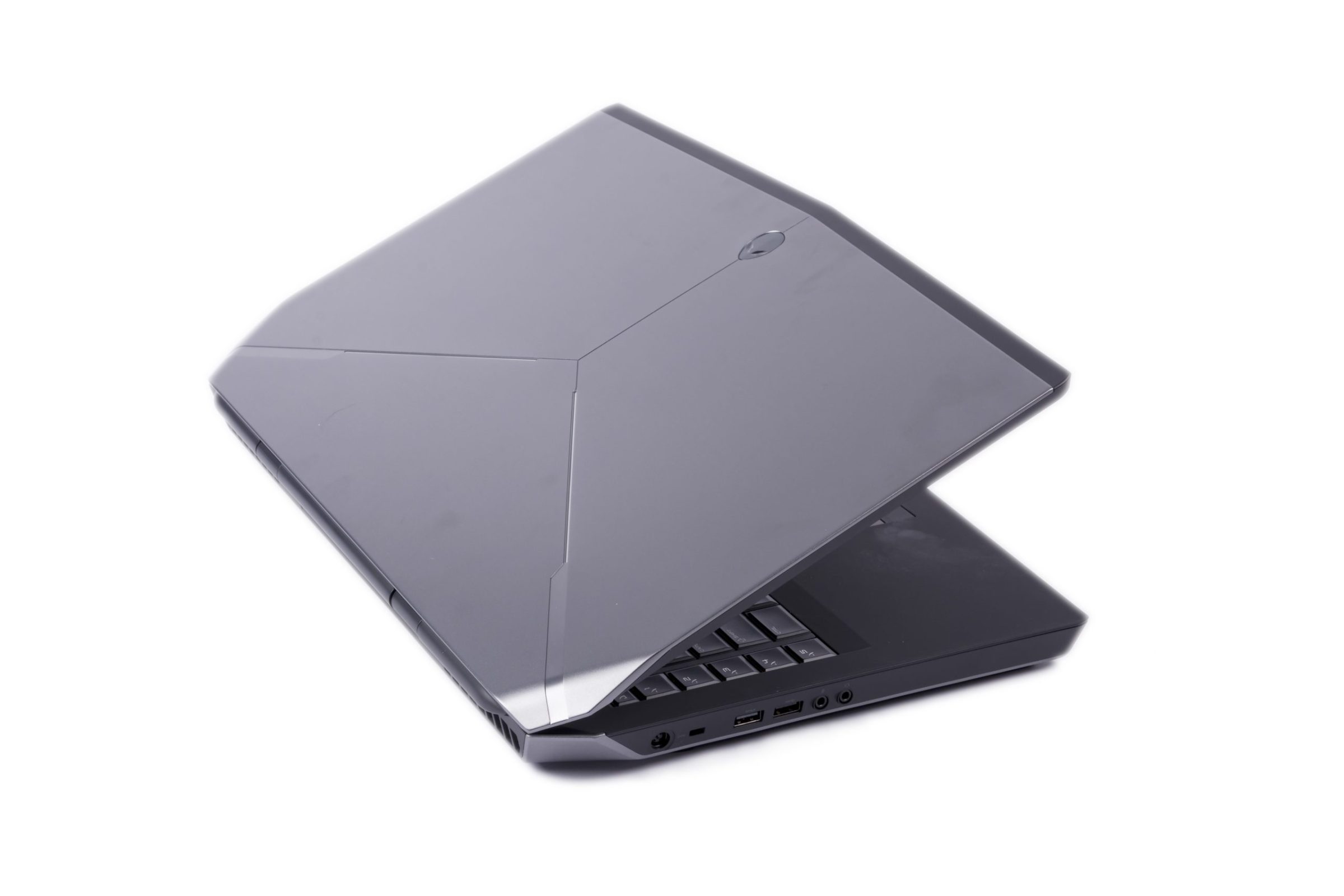 Dell Alienware 17 R2 - rear
