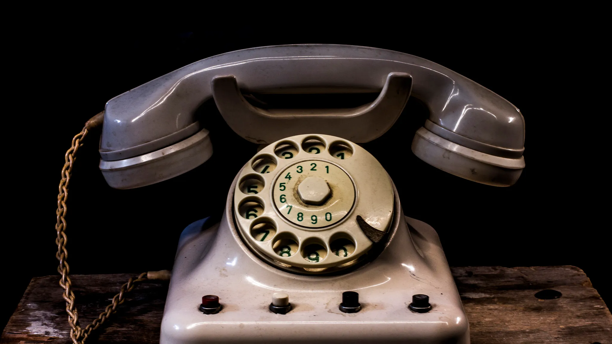 Google Voice improves speech-to-text using the power of “thinking” computers