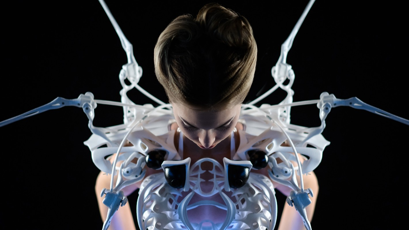 Desire Machines: How wearables like the Apple Watch tap into the language of fashion and sex